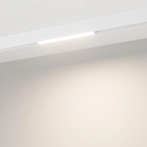 Светильник MAG-ORIENT-FLAT-L235-8W Day4000 (WH, 100 deg, 48V) (Arlight, IP20 Металл, 5 лет)